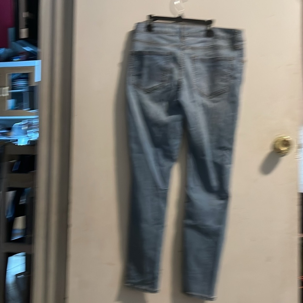 Old Navy Blue Straight Leg Jeans Classic Style - Picture 4 of 4